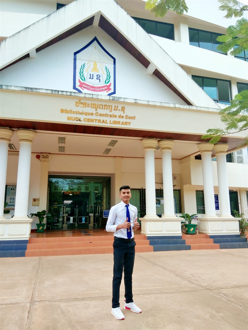 林納，柬埔寨人 老撾國立大學(xué)建筑學(xué)院建筑學(xué)專業(yè)